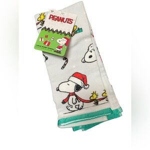 Peanuts Santa Snoopy Woodstock Holiday Gray 2 Pack Hand Towels